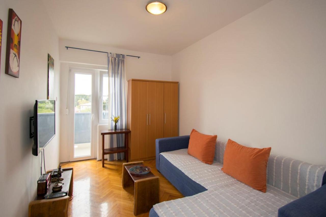 Apartman M In Premantura Buitenkant foto